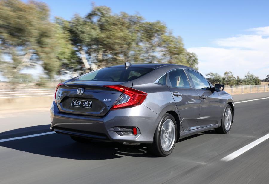  Honda Civic VTi-LX Sedan (FC) 2019 года  (AU) (фото 5 из 28)